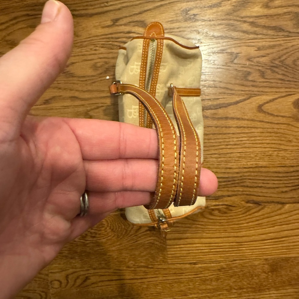 Vintage 2000 Dooney & Bourke Signature Barrel Bag - Picture 14 of 16